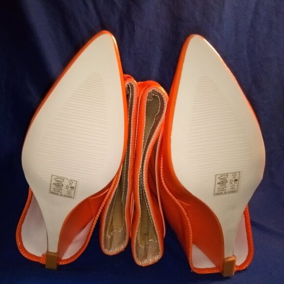 AZALEA WANG HAPPILY " TOTALLY CUFFED " WEDGE BOOT IN ORANGE ( BRAND NEW ! ) - Picture 5 of 6